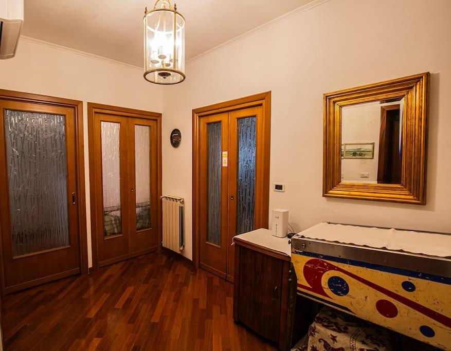 Dimora Al Colosseo, 2 Bedrooms Ρώμη Εξωτερικό φωτογραφία