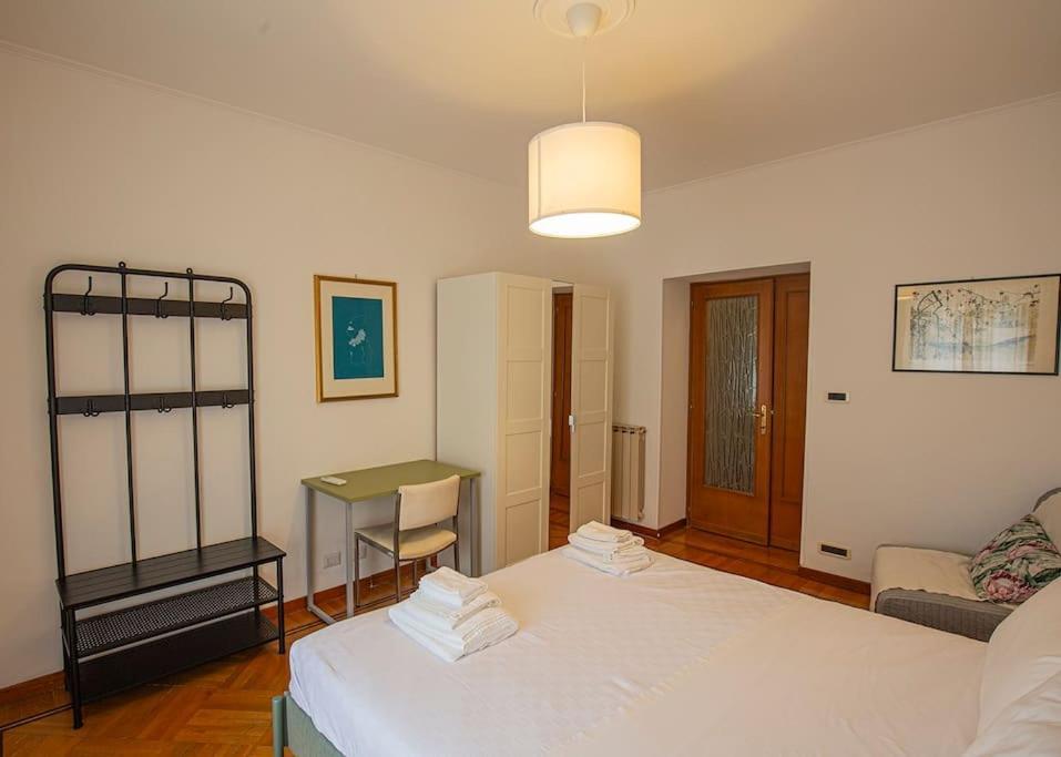 Dimora Al Colosseo, 2 Bedrooms Ρώμη Εξωτερικό φωτογραφία